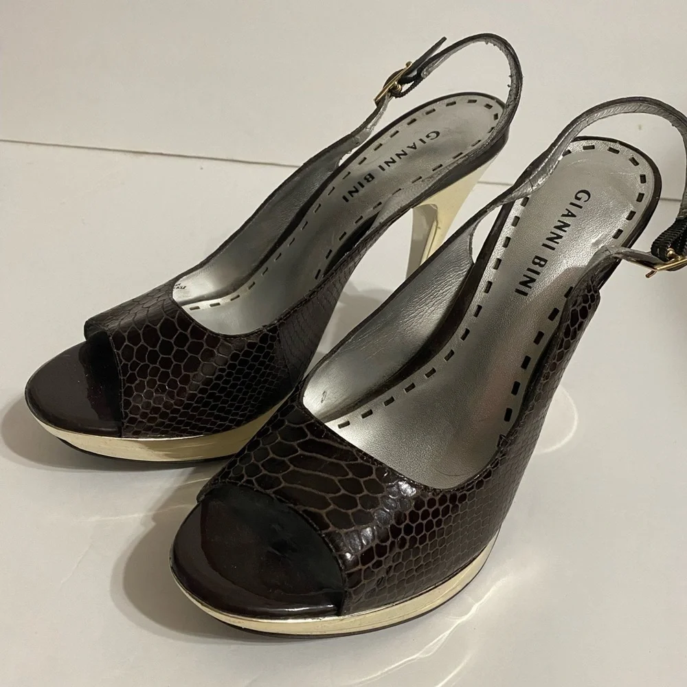 Gianni Bini Women's Brown Courts Size 8M